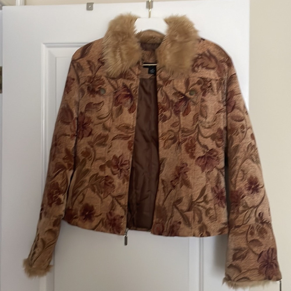Static corduroy floral pattern jacket faux fur collar women’s size medium y2k